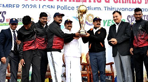 സ്‌പോർട്‌സിനെ ലഹരിയാക്കൂ: മുഖ്യമന്ത്രി