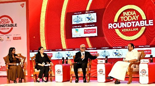 കേരളത്തെ അടിമുടി പരിഷ്‌കരിക്കും: മുഖ്യമന്ത്രി