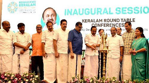 ബജറ്റ് പ്രഖ്യാപനങ്ങൾ വികസനപദ്ധതികളായി മാറ്റും: മുഖ്യമന്ത്രി
